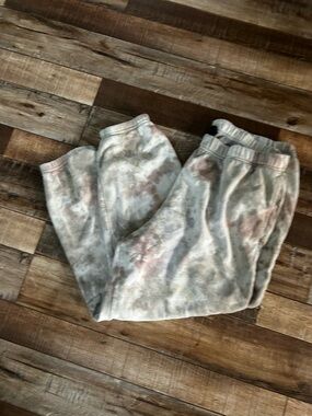 Wild Fable Light Cream Tie-Dye Joggers with Pale Pink Wash